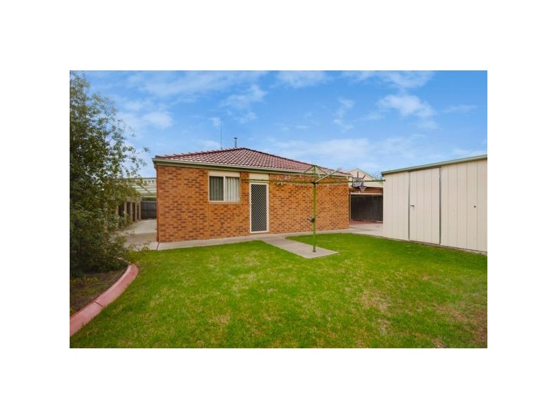11 Shannahan Drive, Norlane VIC 3214