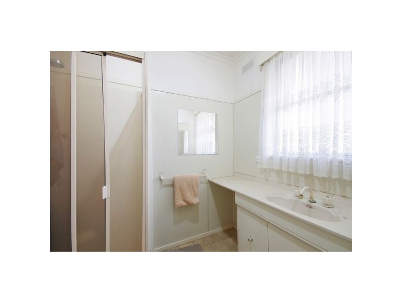 5 Vermont Avenue, Corio VIC 3214