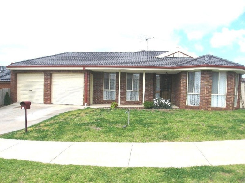 30 Malinda Crescent, Bell Park VIC 3215