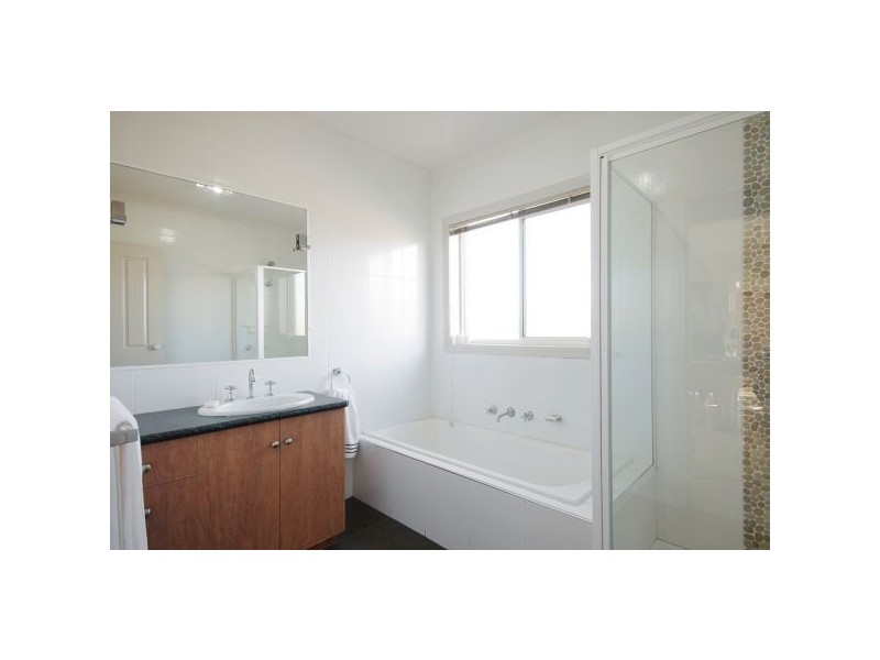 1 Stella Court, Bell Park VIC 3215