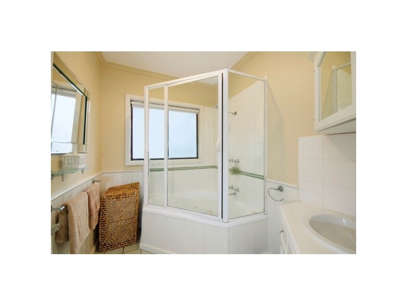 48 Digby Avenue, Belmont VIC 3216