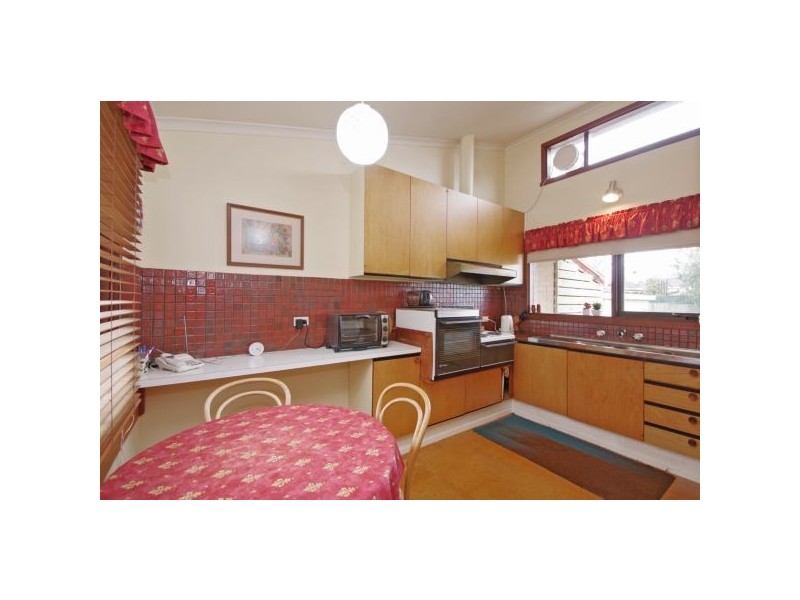 11 Hosie Avenue, Bell Post Hill VIC 3215