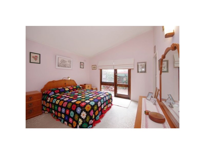 11 Hosie Avenue, Bell Post Hill VIC 3215