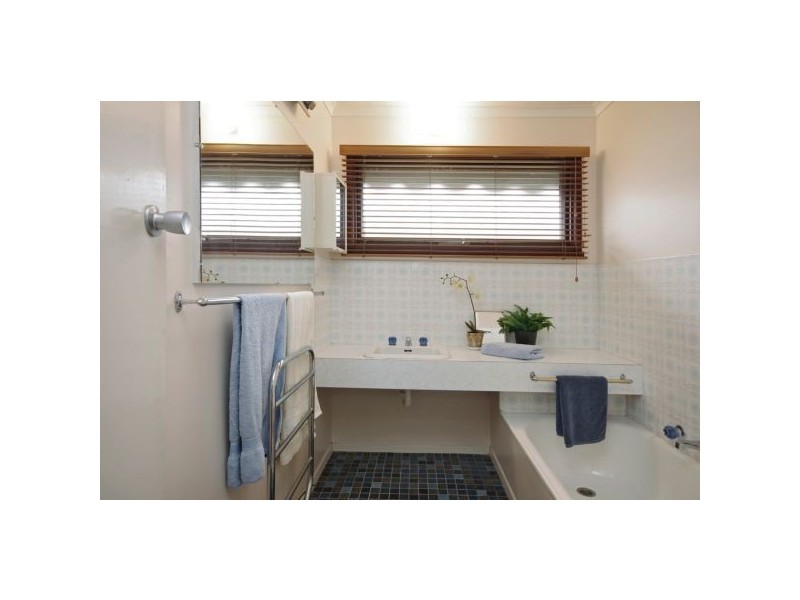 11 Hosie Avenue, Bell Post Hill VIC 3215