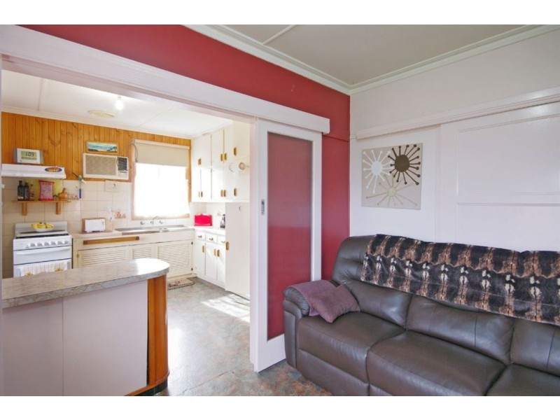 34 Waitara Grove, Norlane VIC 3214