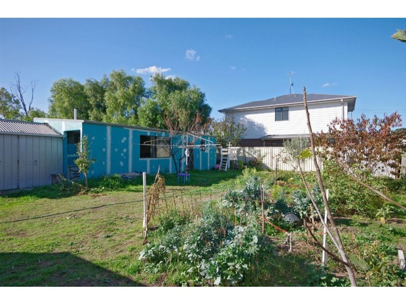 24 A Seaforth Street, North Shore VIC 3214