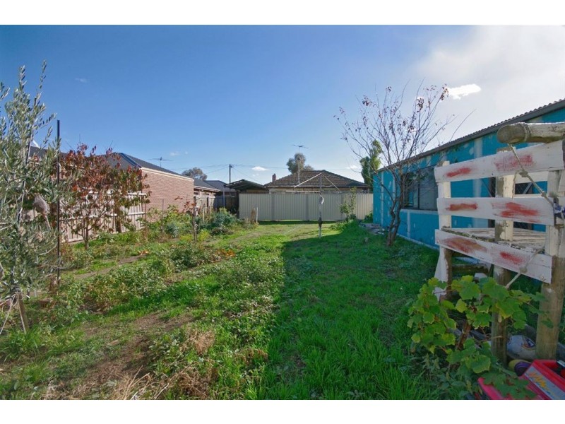 24 A Seaforth Street, North Shore VIC 3214