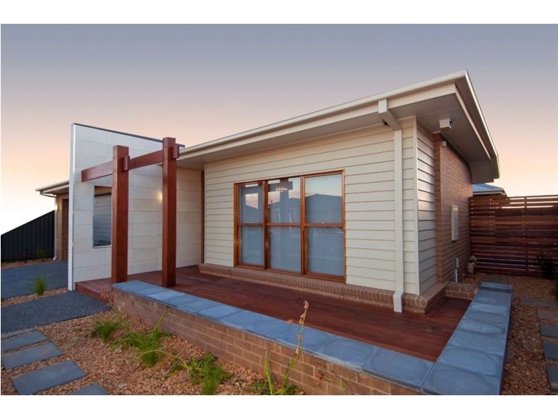 13 Springwater Drive, Lara VIC 3212