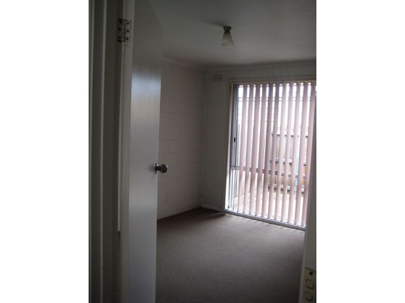 2/10 Stafford Street, Herne Hill VIC 3218