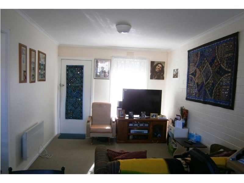 2/62 Kedleston Road, Herne Hill VIC 3218