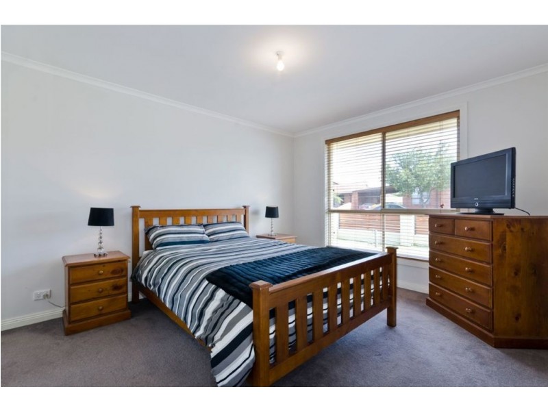 12 Nicholson Crescent, Bell Park VIC 3215