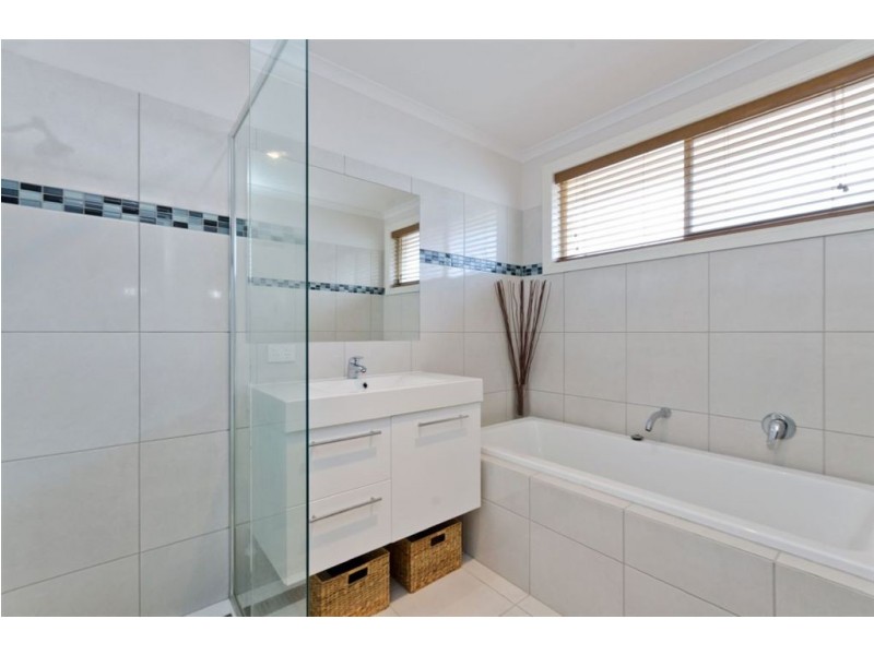 12 Nicholson Crescent, Bell Park VIC 3215