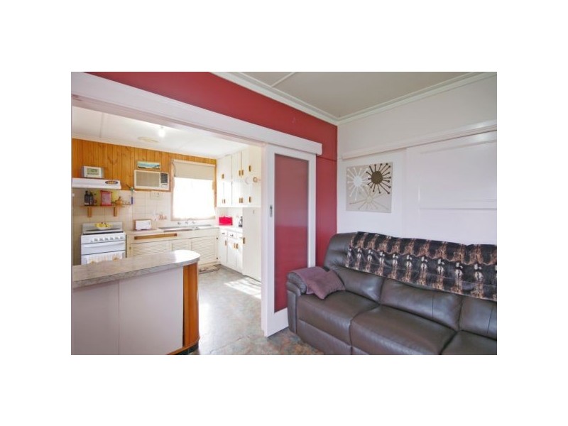 34 Waitara Grove, Norlane VIC 3214
