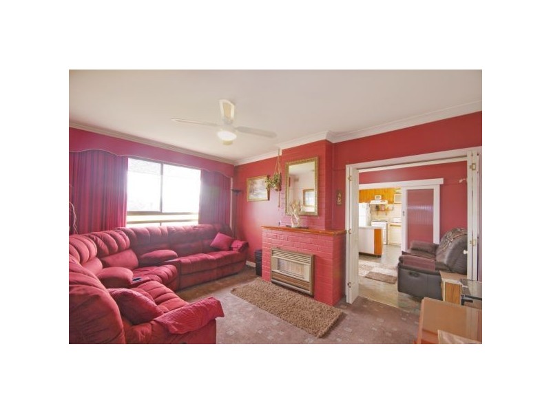 34 Waitara Grove, Norlane VIC 3214