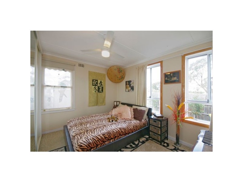 34 Waitara Grove, Norlane VIC 3214