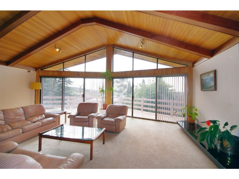 52 Leila Crescent, Bell Post Hill VIC 3215