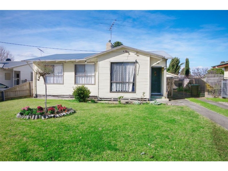 6 Gardenia Grove, Norlane VIC 3214