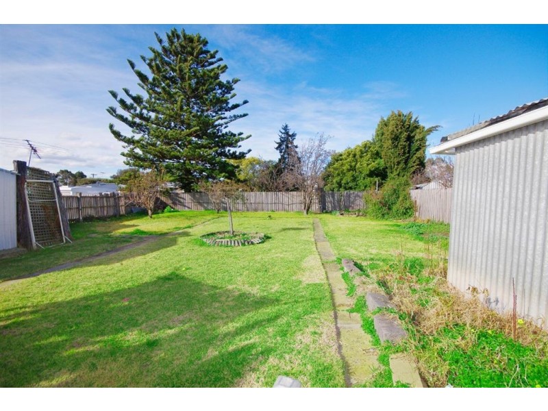 6 Gardenia Grove, Norlane VIC 3214