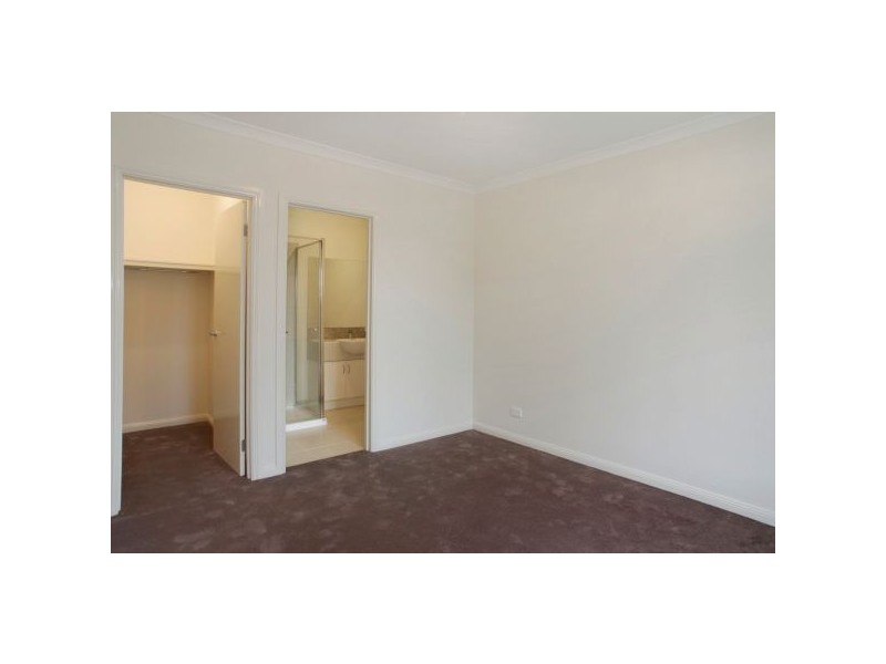 1/77 McClelland Street, Bell Park VIC 3215