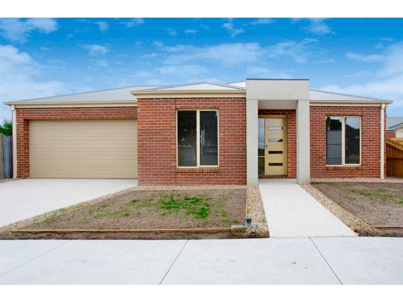2/77 McClelland Street, Bell Park VIC 3215