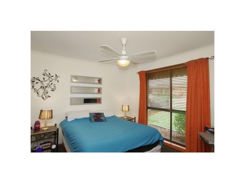 1/6 Karlovac Court, Bell Park VIC 3215