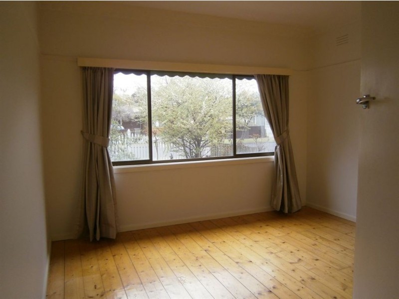 17 Little Avenue, Hamlyn Heights VIC 3215