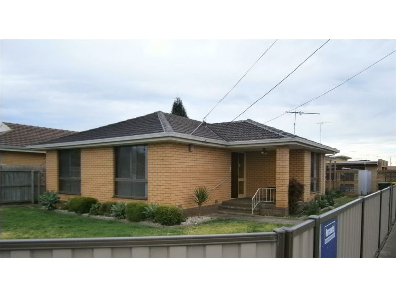 2 Page Street, Norlane VIC 3214