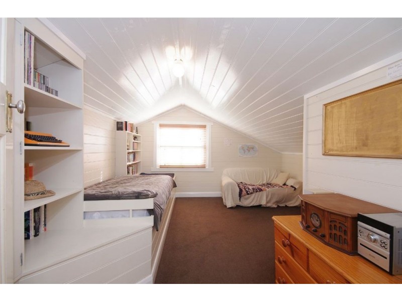 40 Girton Crescent, Manifold Heights VIC 3218