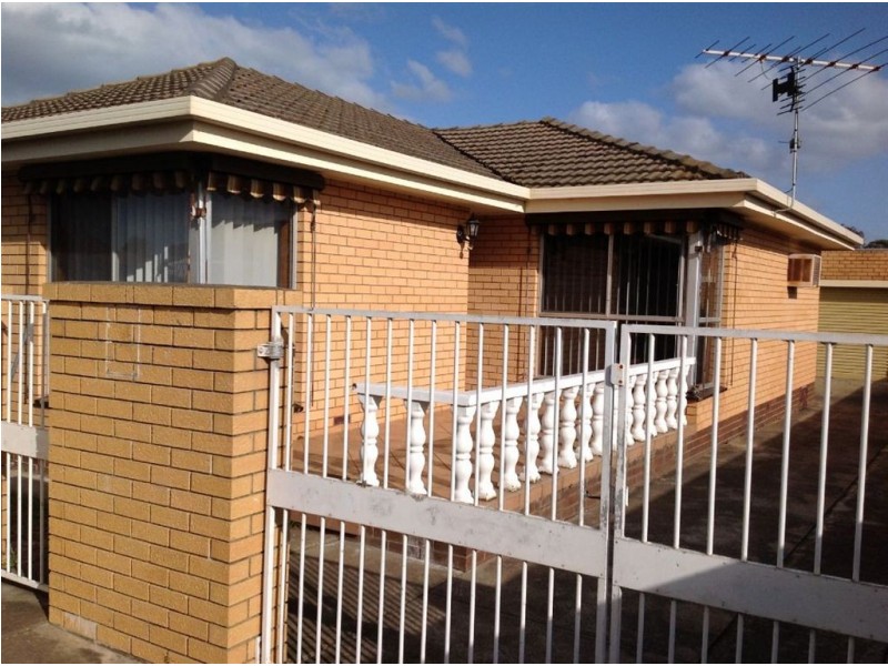 21 Atami Crescent, Corio VIC 3214