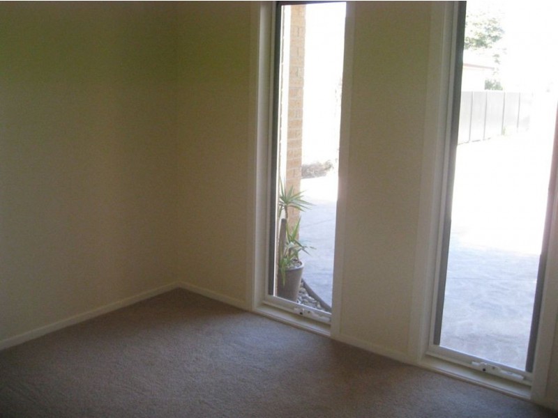 2/14 Waiora Avenue, Hamlyn Heights VIC 3215