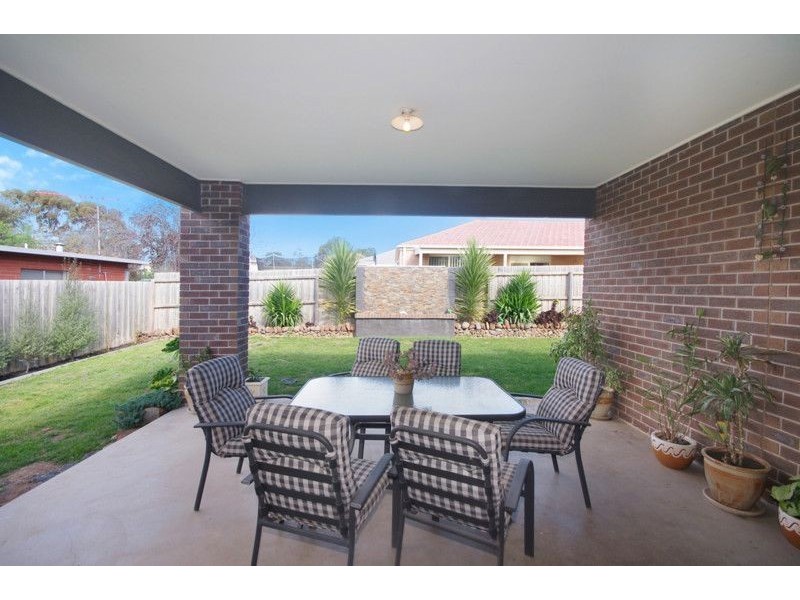 14 Hailar Lane, Lara VIC 3212