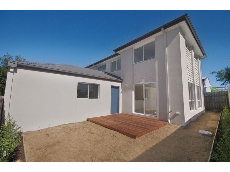 2/30 Willana Avenue, Hamlyn Heights VIC 3215