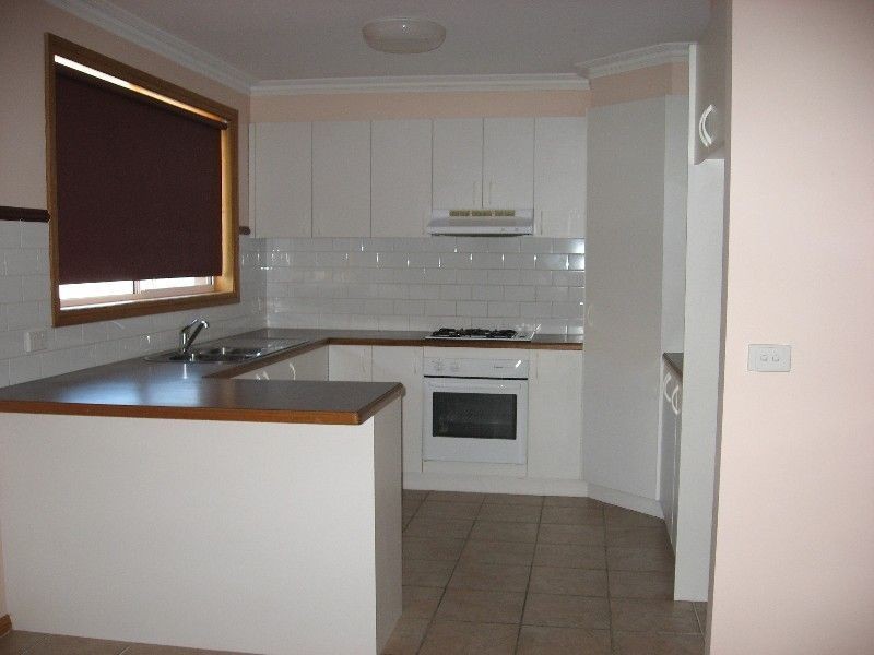 2/56 Ernest Street, Bell Post Hill VIC 3215