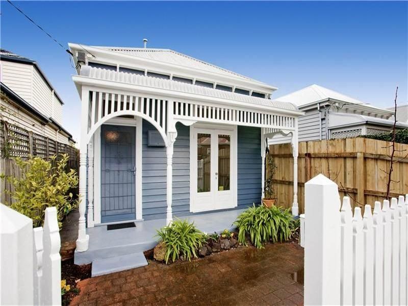 11 Clarke Street, Newtown VIC 3220