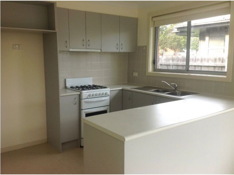 15 Watsonia Grove, Norlane VIC 3214