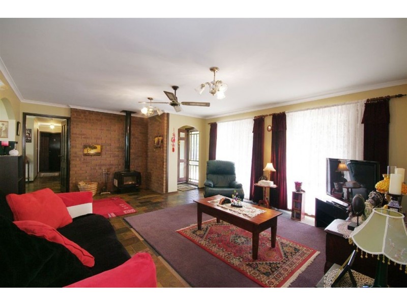 20 Orbit Drive, Whittington VIC 3219