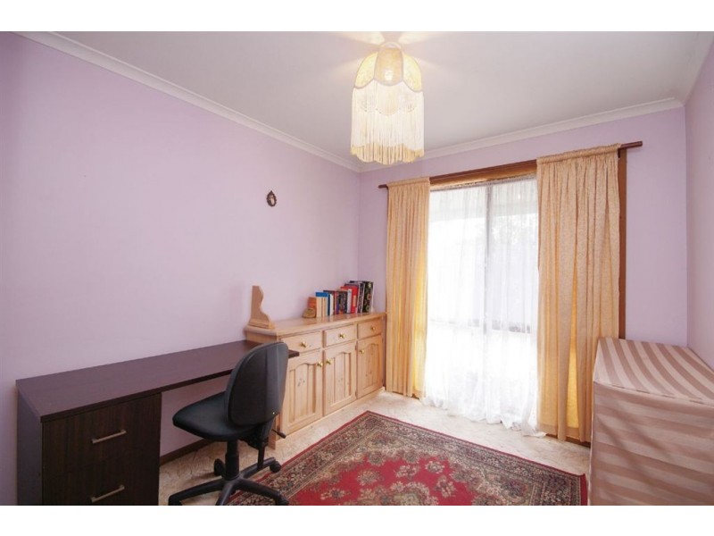 20 Orbit Drive, Whittington VIC 3219