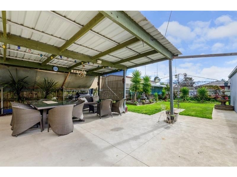16 Willana Avenue, Hamlyn Heights VIC 3215