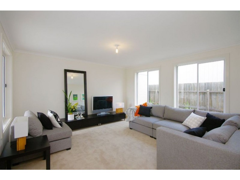 2/30 Willana Avenue, Hamlyn Heights VIC 3215