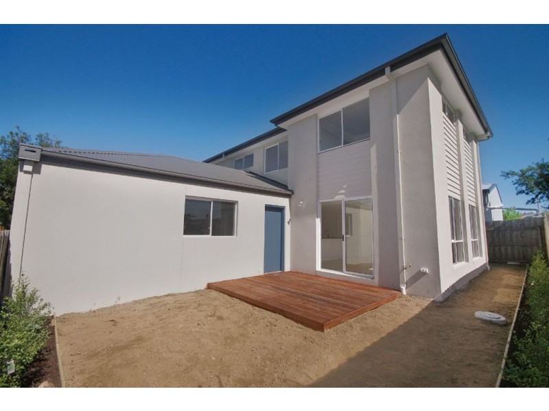 2/30 Willana Avenue, Hamlyn Heights VIC 3215