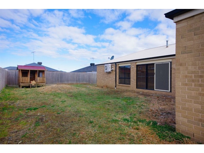 8 Hibbertia Court, Corio VIC 3214