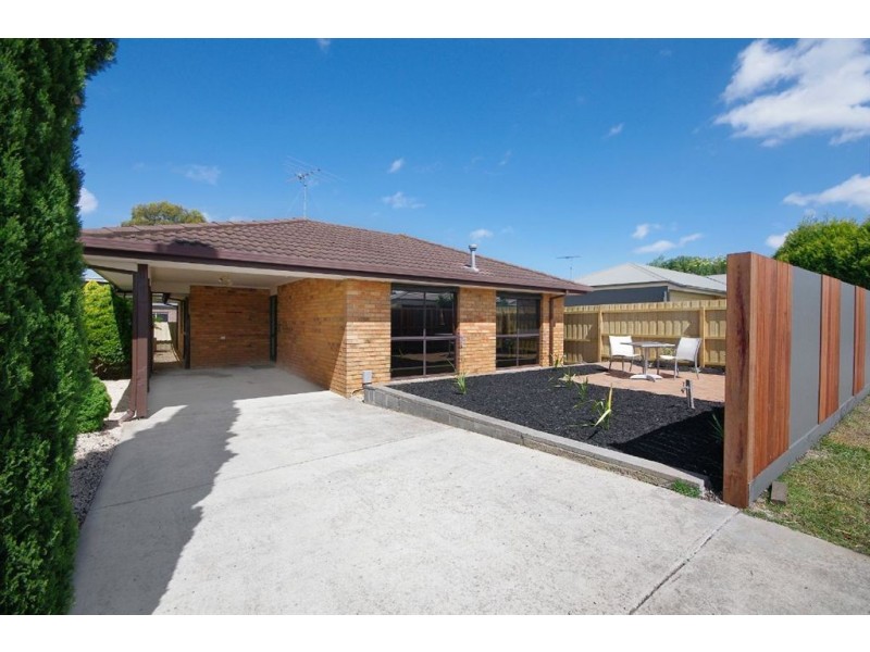 1/4 Karlovac Court, Bell Park VIC 3215
