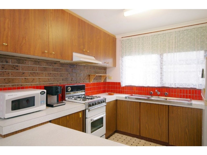 6/11 Howitt Avenue, Corio VIC 3214