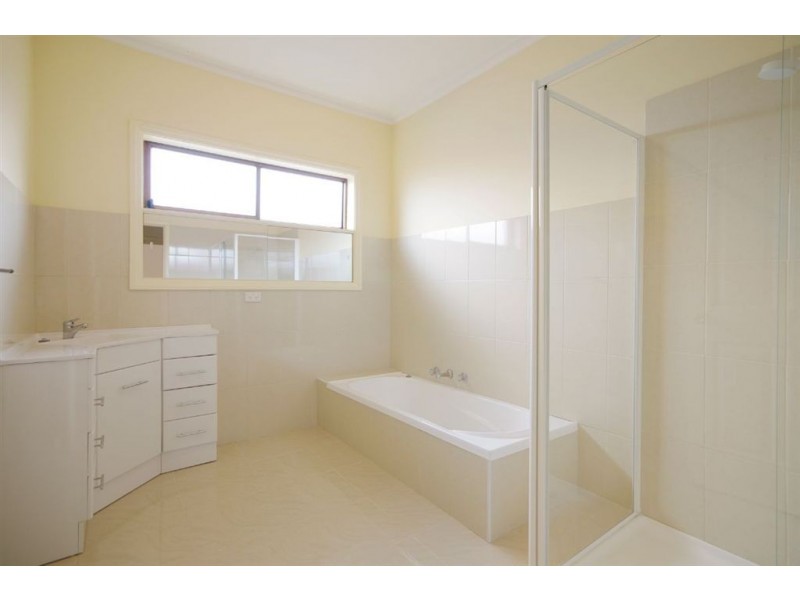 12 Coleman Court, Norlane VIC 3214