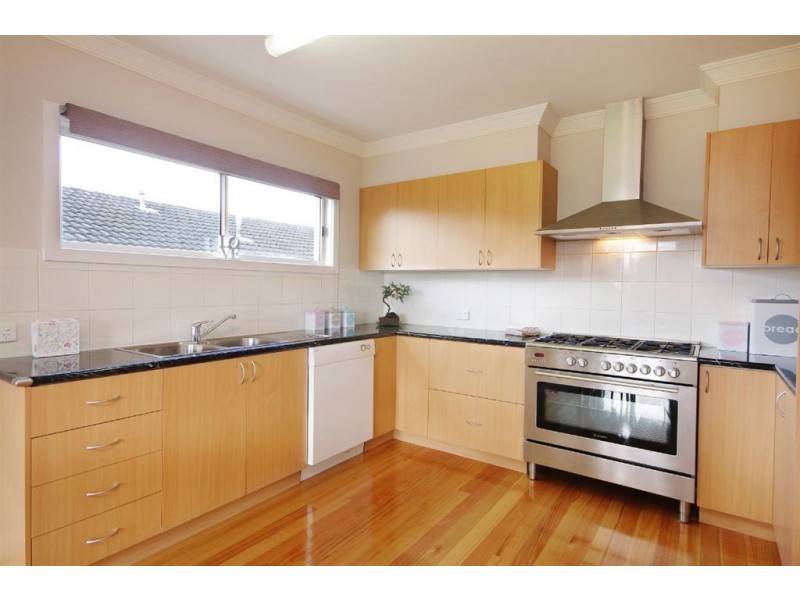 1/17 Braund Avenue, Bell Post Hill VIC 3215