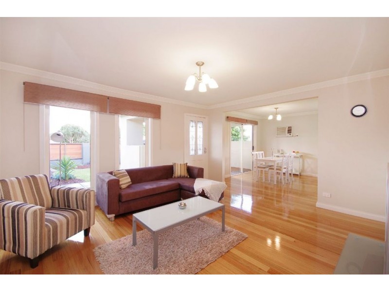 1/17 Braund Avenue, Bell Post Hill VIC 3215