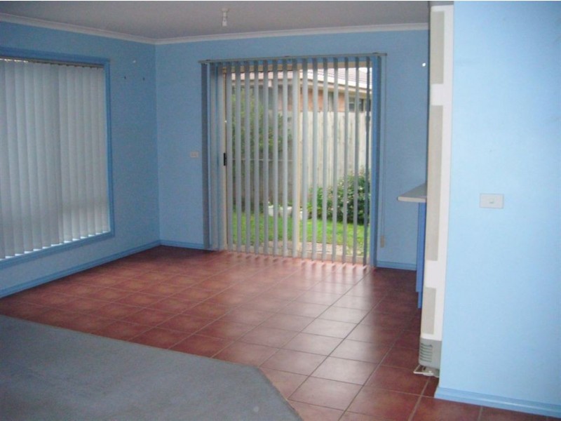 2/12-14 Karlovac Court, Bell Park VIC 3215