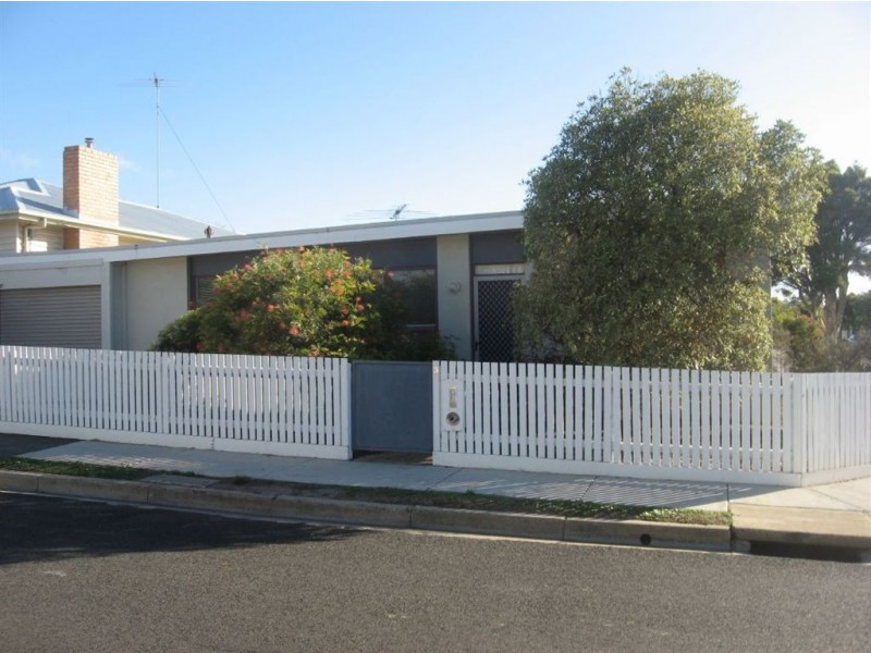 3 Coxon Parade, North Geelong VIC 3215