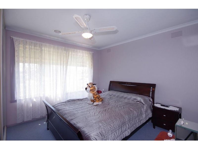 77 Dunloe Avenue, Norlane VIC 3214