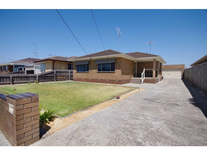 77 Dunloe Avenue, Norlane VIC 3214